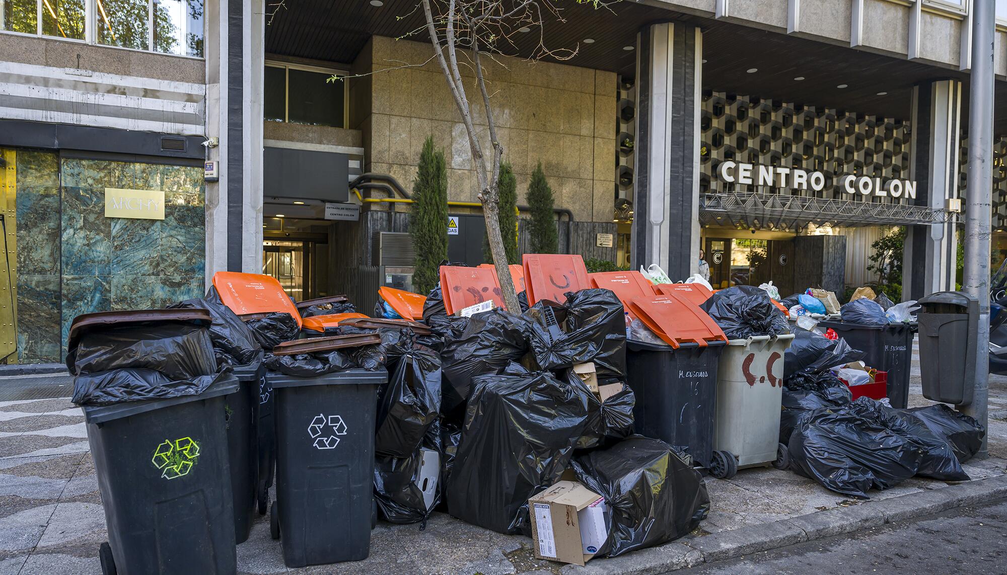Basura acumulada Colón